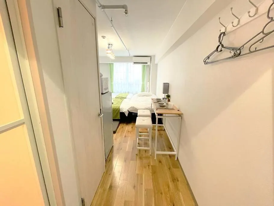 Honmachi Station 1Min Shinsaibashi 3Min 2Beds Im2 Apartment Osaka
